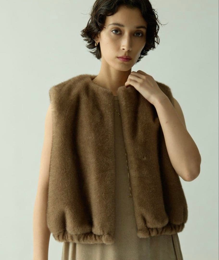 週末限定セール！【美品】Drawing Numbers ミンクエコファーベスト