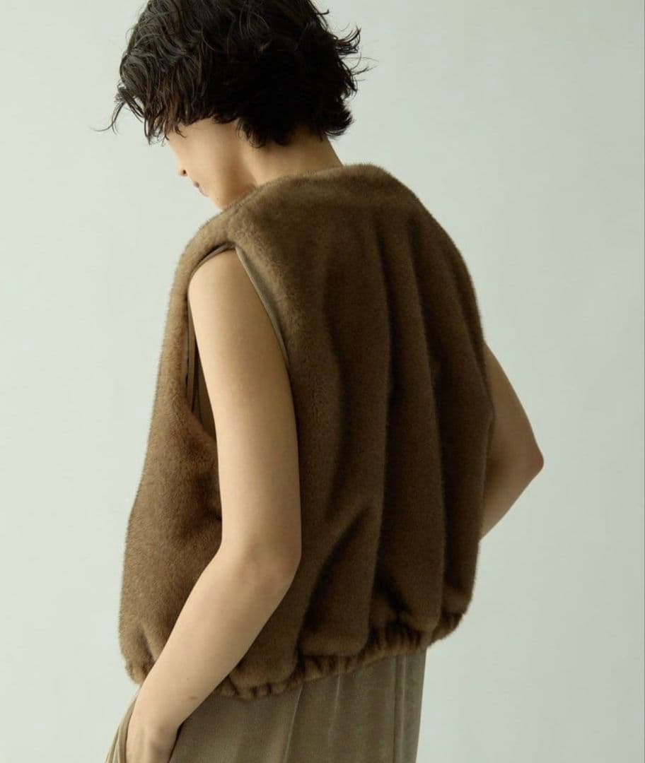 週末限定セール！【美品】Drawing Numbers ミンクエコファーベスト