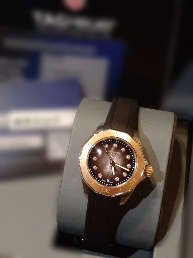 ダイヤ付　タグホイヤー アクアレーサー プロフェッショナル200 デイト　腕時計