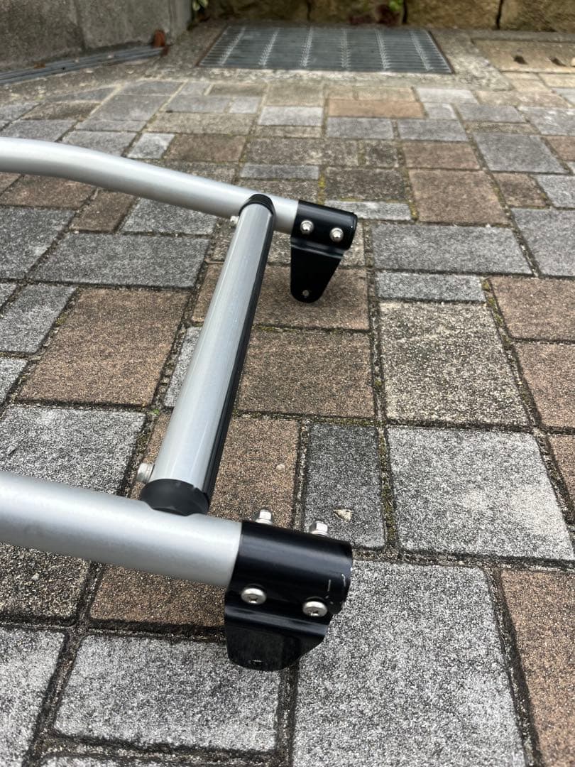 ハイエース　ハイルーフ リアラダー　Rocky