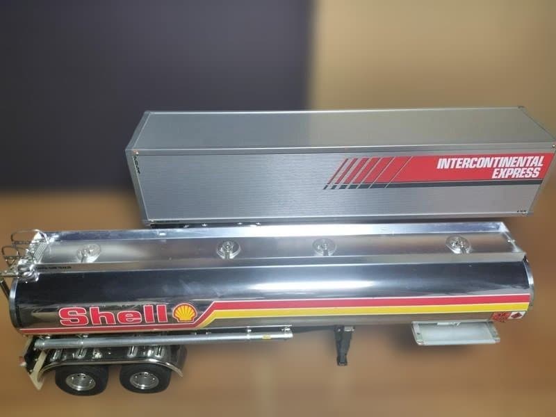 タミヤ 1/14トレーラートラック用 フューエルタンク 　パネルバン 2台セット