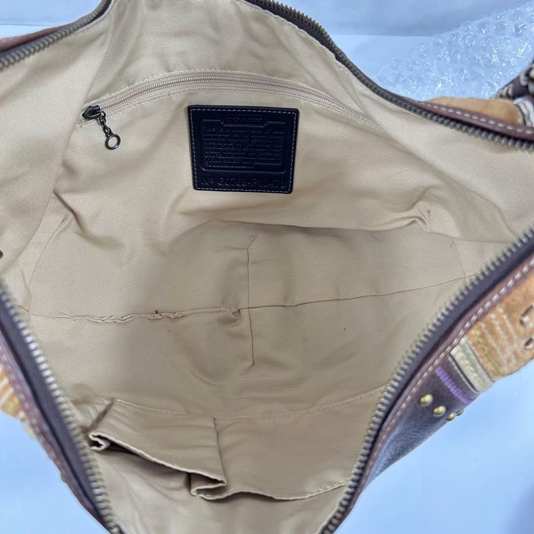 バッグ Coach Leather Studded Hobo Bag Brown