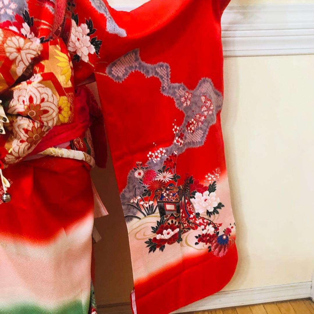 正絹️‼️七五三 七歳‼人気 赤地 御所車に手毬 金糸刺繍‼️金彩箔 豪華安心セット‼️