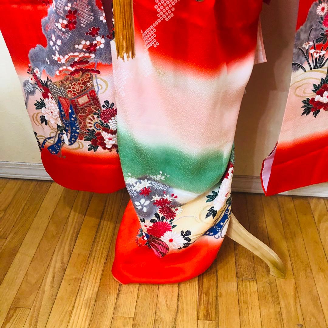 正絹️‼️七五三 七歳‼人気 赤地 御所車に手毬 金糸刺繍‼️金彩箔 豪華安心セット‼️