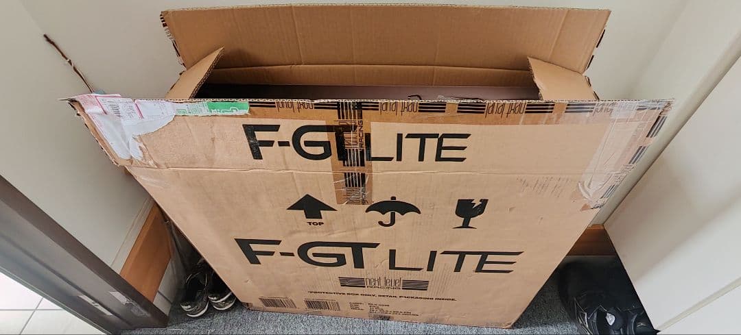 Next Level Racing レーシングコックピット F-GTLite