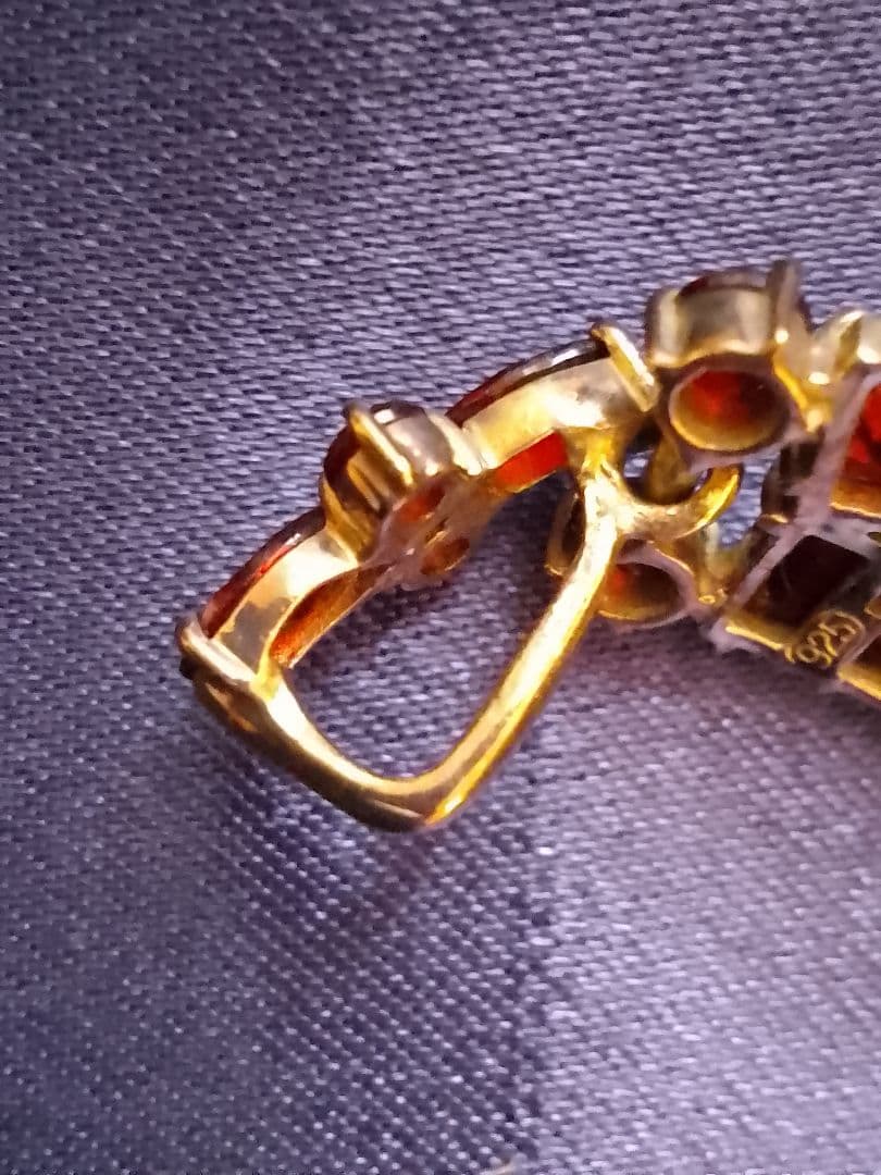 ガーネットペンダントトップ(ヴィンテージ) です!! ＼(^-^)／