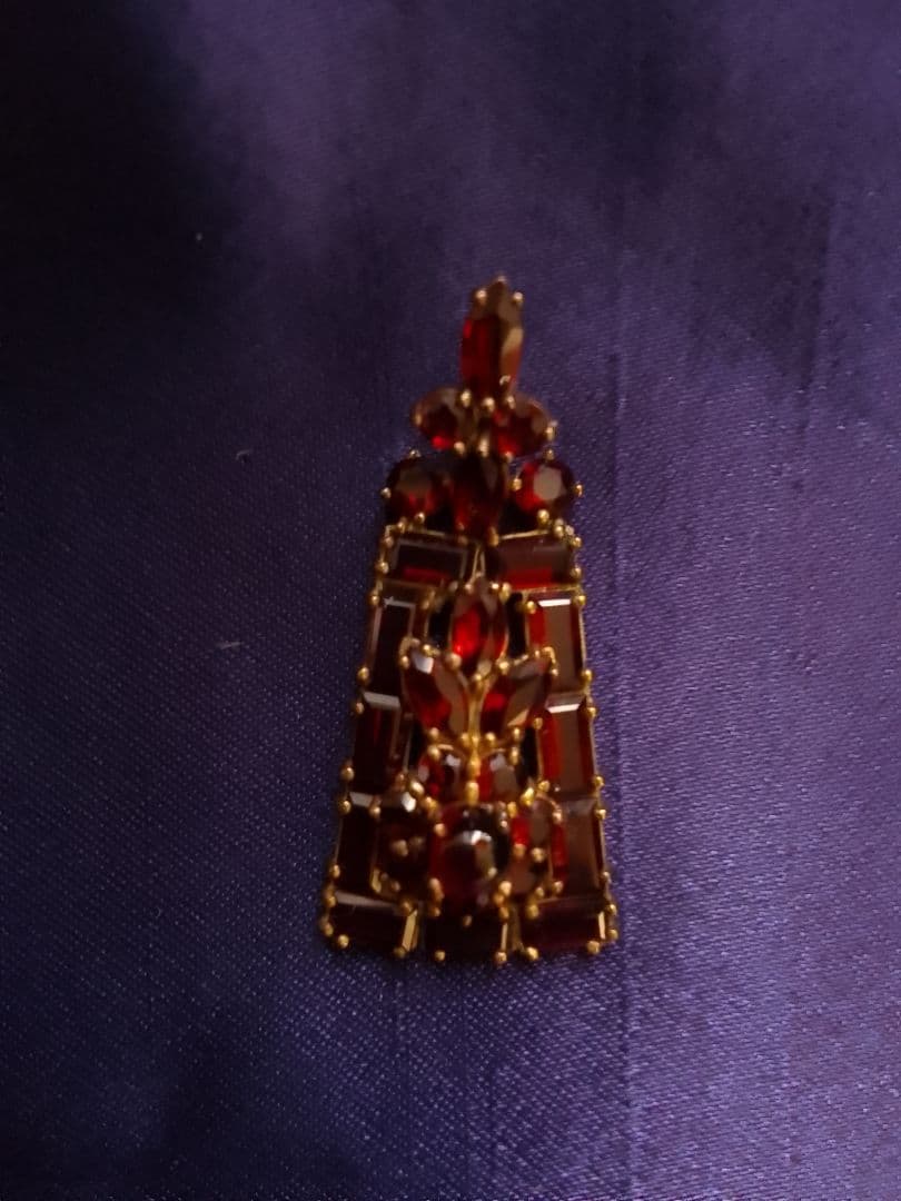 ガーネットペンダントトップ(ヴィンテージ) です!! ＼(^-^)／