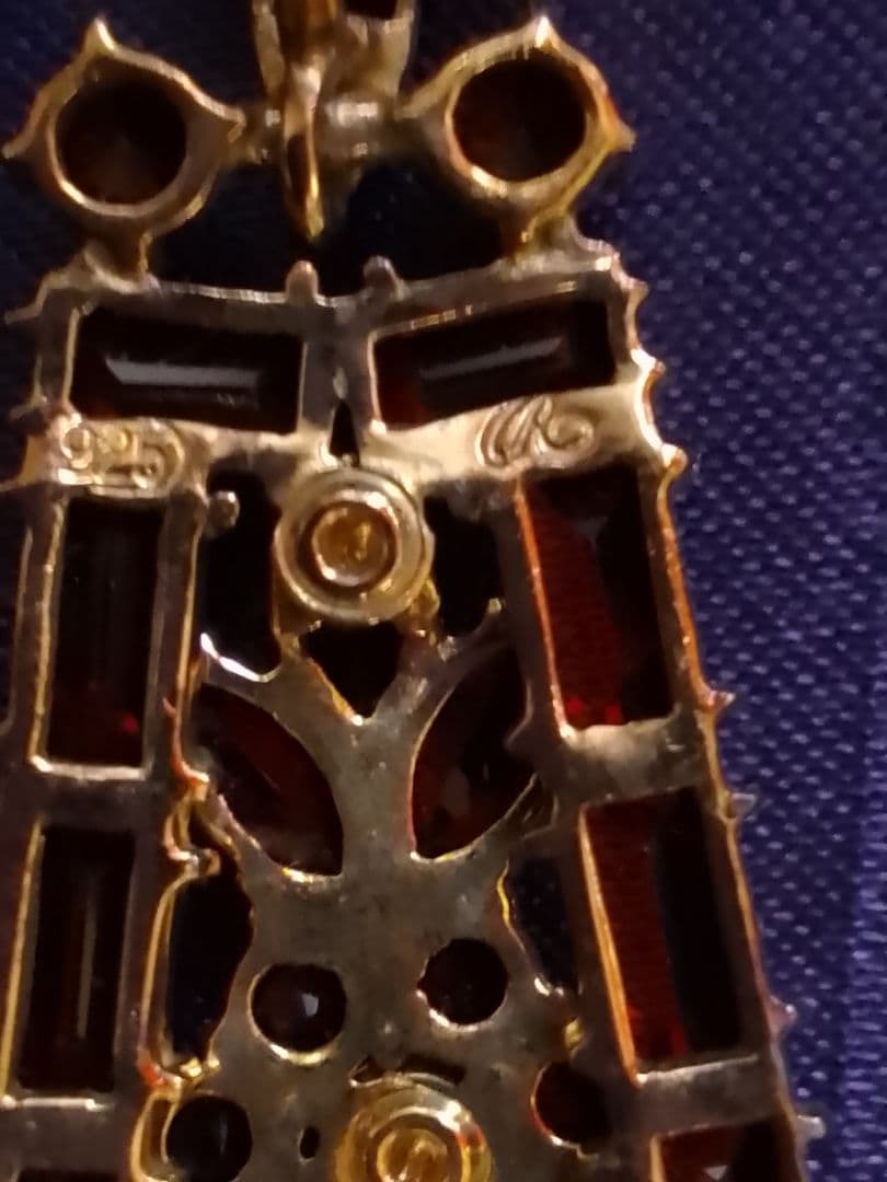 ガーネットペンダントトップ(ヴィンテージ) です!! ＼(^-^)／