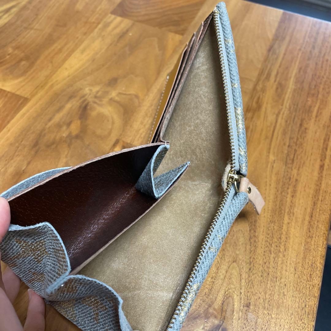 carmine 星柄 二つ折り財布