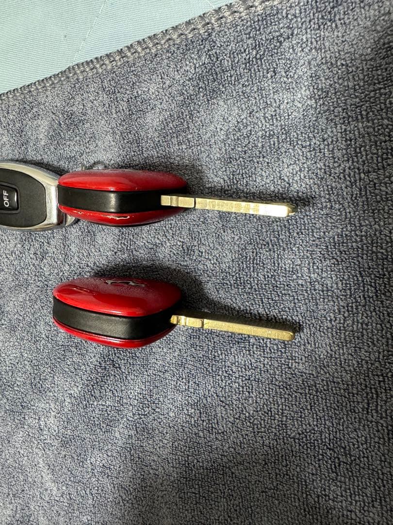 フェラーリ 458 等に　タイプリモコンキー 合鍵