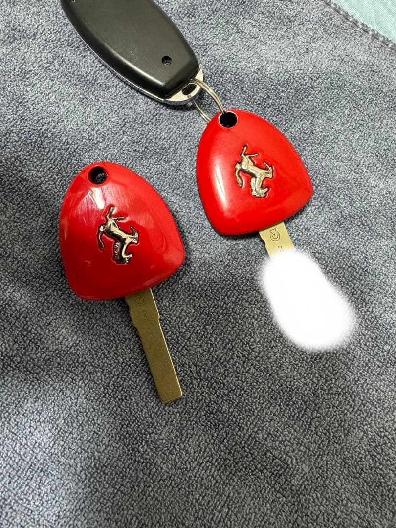 フェラーリ 458 等に　タイプリモコンキー 合鍵