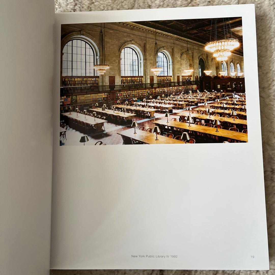 Candida Hofer 図書館の写真集