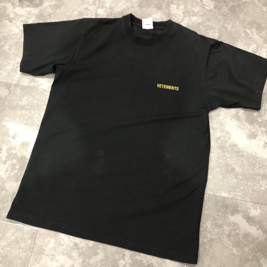 VETEMENTS ヴェトモン 半袖シャツ ブラック