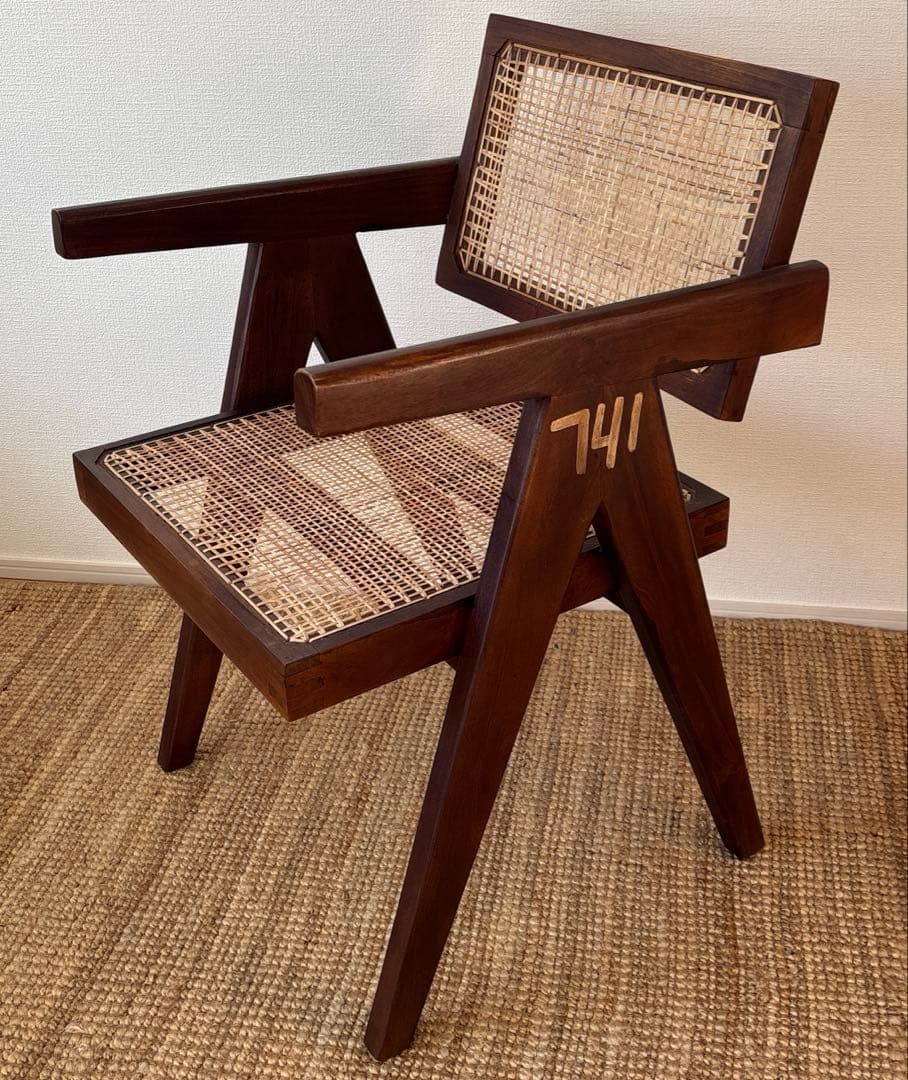 ピエールジャンヌレV-leg Office Chair リプロダクト