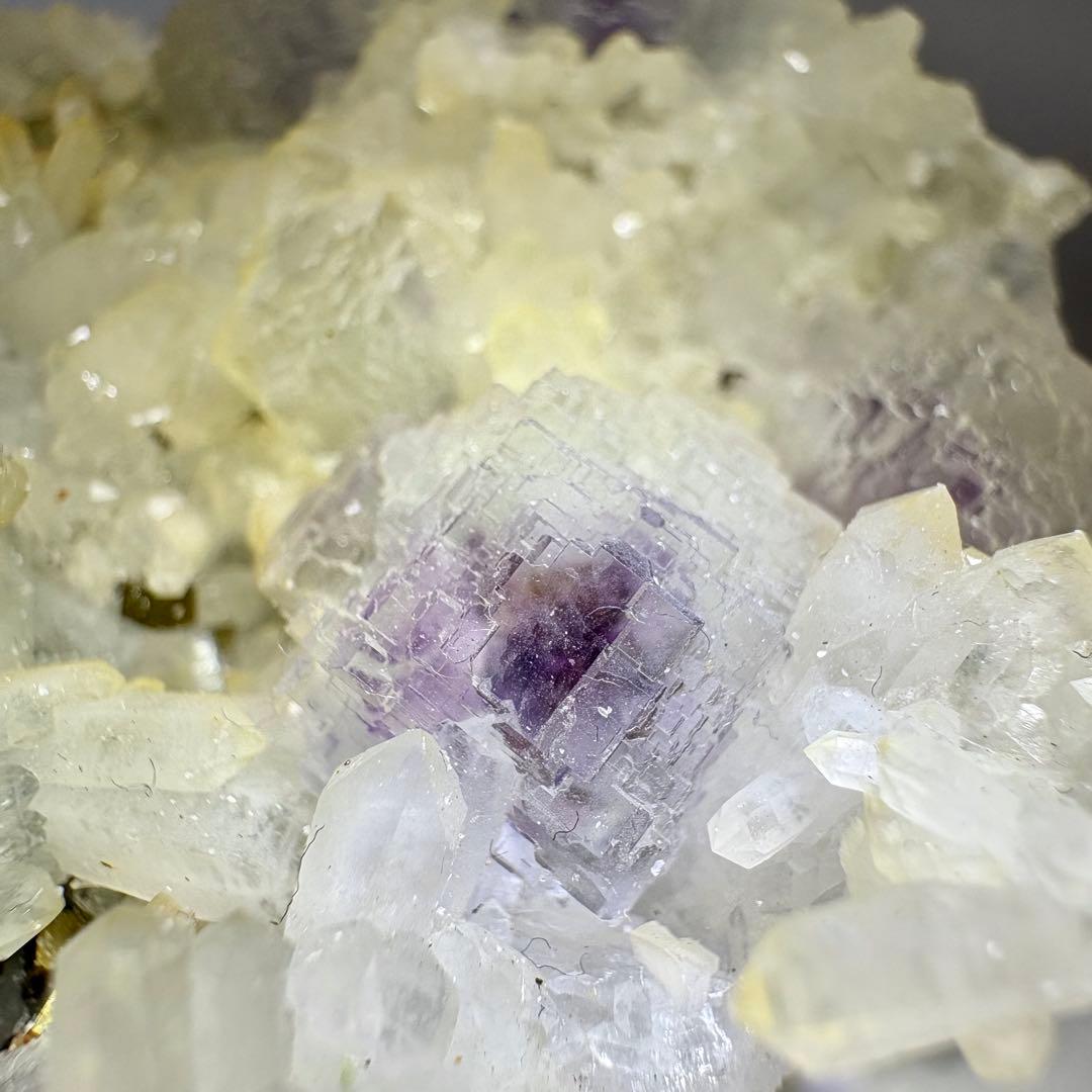 442 中国　シャンバオ鉱山産　フローライト