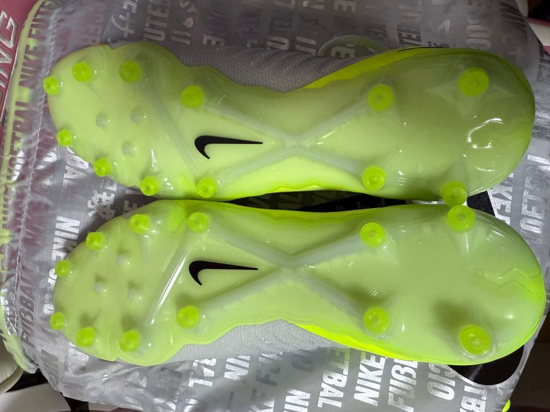 ナイキ　ファントムGX II ELITE AG-PRO 25cm 新品