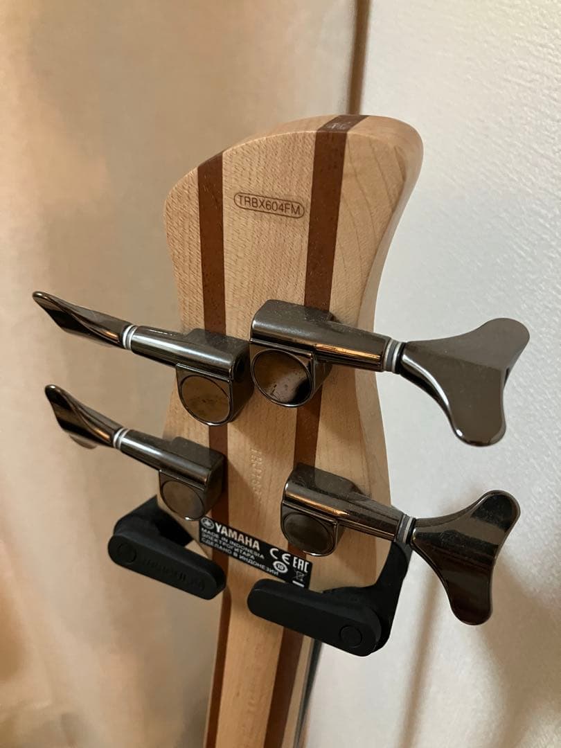 ベース YAMAHA TRBX604 FM