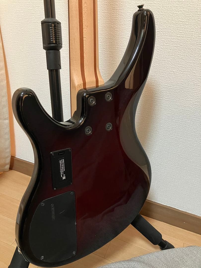 ベース YAMAHA TRBX604 FM