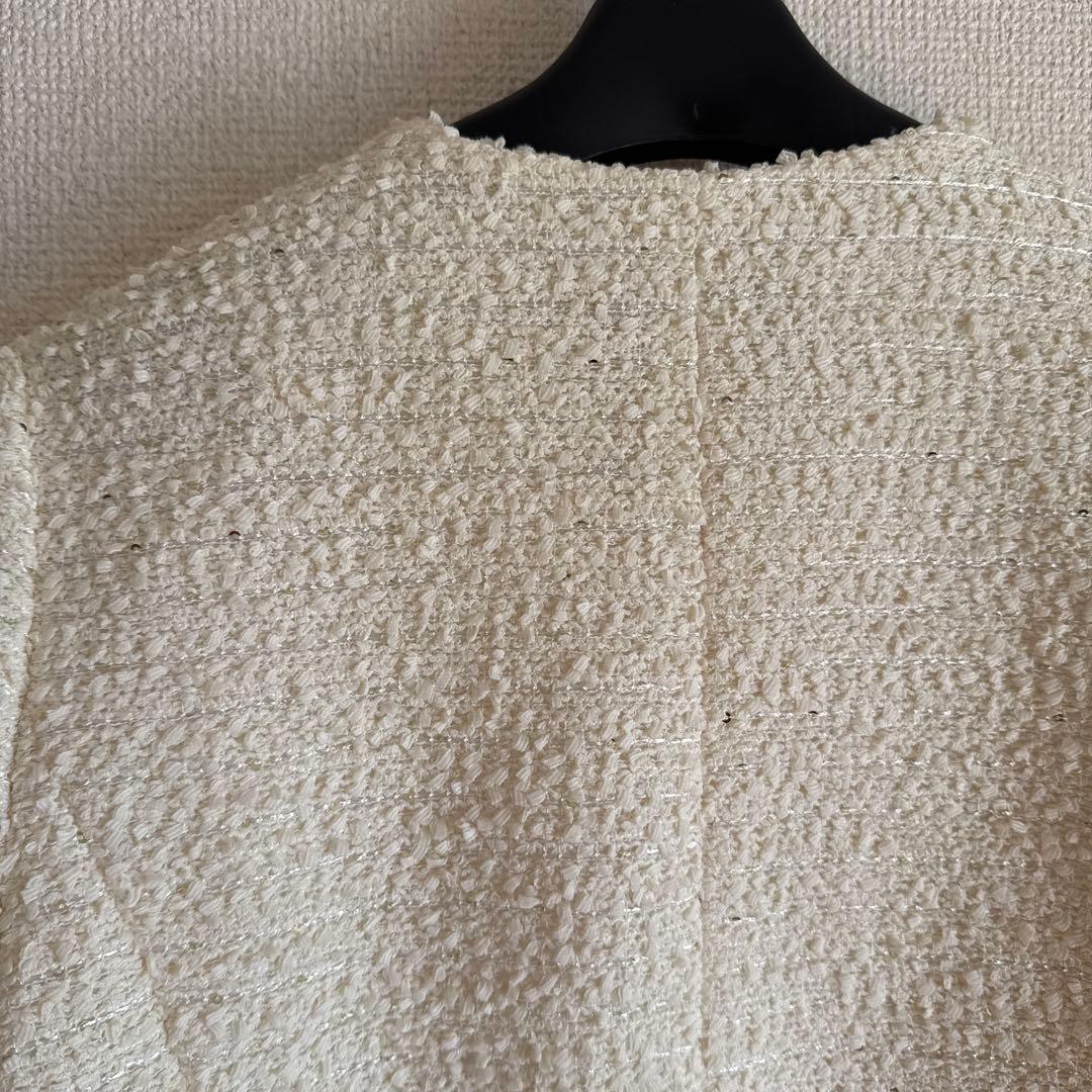 【新品】　ジャスグリッティー　キラキラツイードジャケット　オフ白