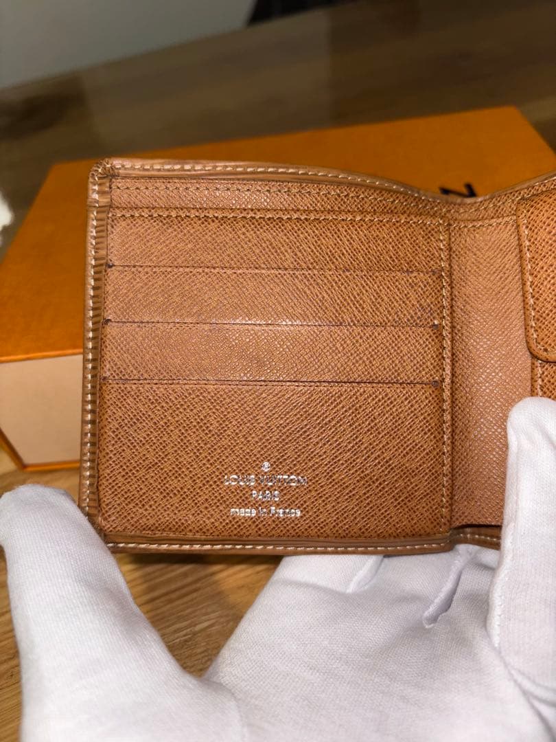 ケ*ウ様 ルイヴィトン エピ ポルトフォイユ・マルコ 二つ折り財布