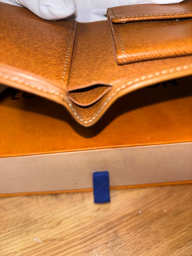 ケ*ウ様 ルイヴィトン エピ ポルトフォイユ・マルコ 二つ折り財布