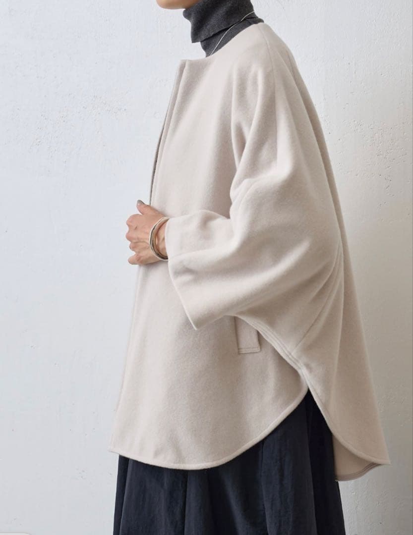 ウールポンチョコート