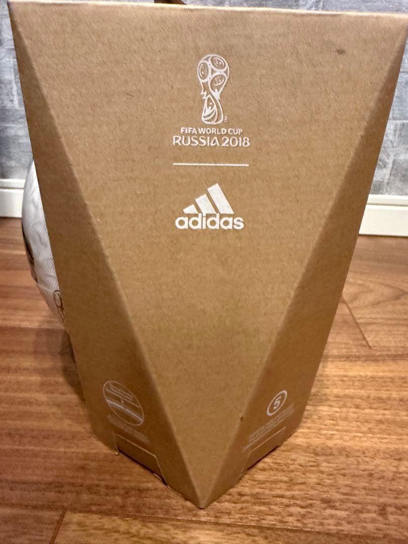 adidas TELSTAR 18 サッカーボール