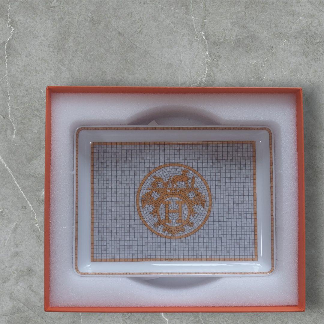 【未使用】【人気】【匿名配送】エルメス モザイク24 長方形プレート ゴールド