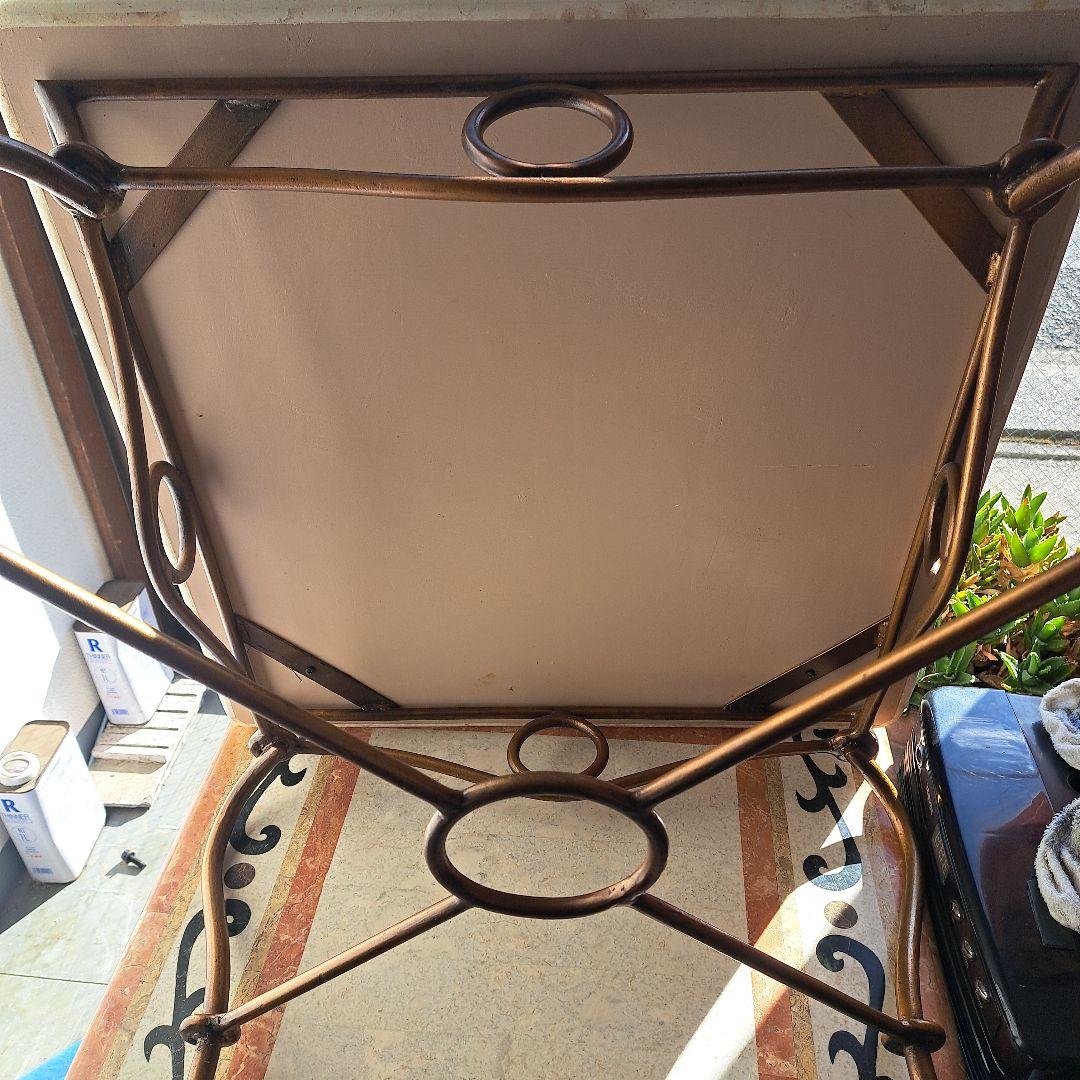 ♡大理石　モザイクタイル天板がおしゃれなアンティーク調 アイアンテーブル♡