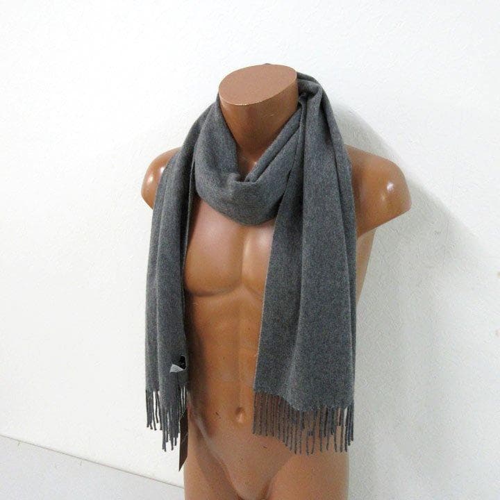 定価33000円の半額マッキントッシュロンドン新品タグ付カシミヤ100％マフラー