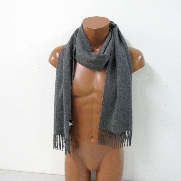 定価33000円の半額マッキントッシュロンドン新品タグ付カシミヤ100％マフラー