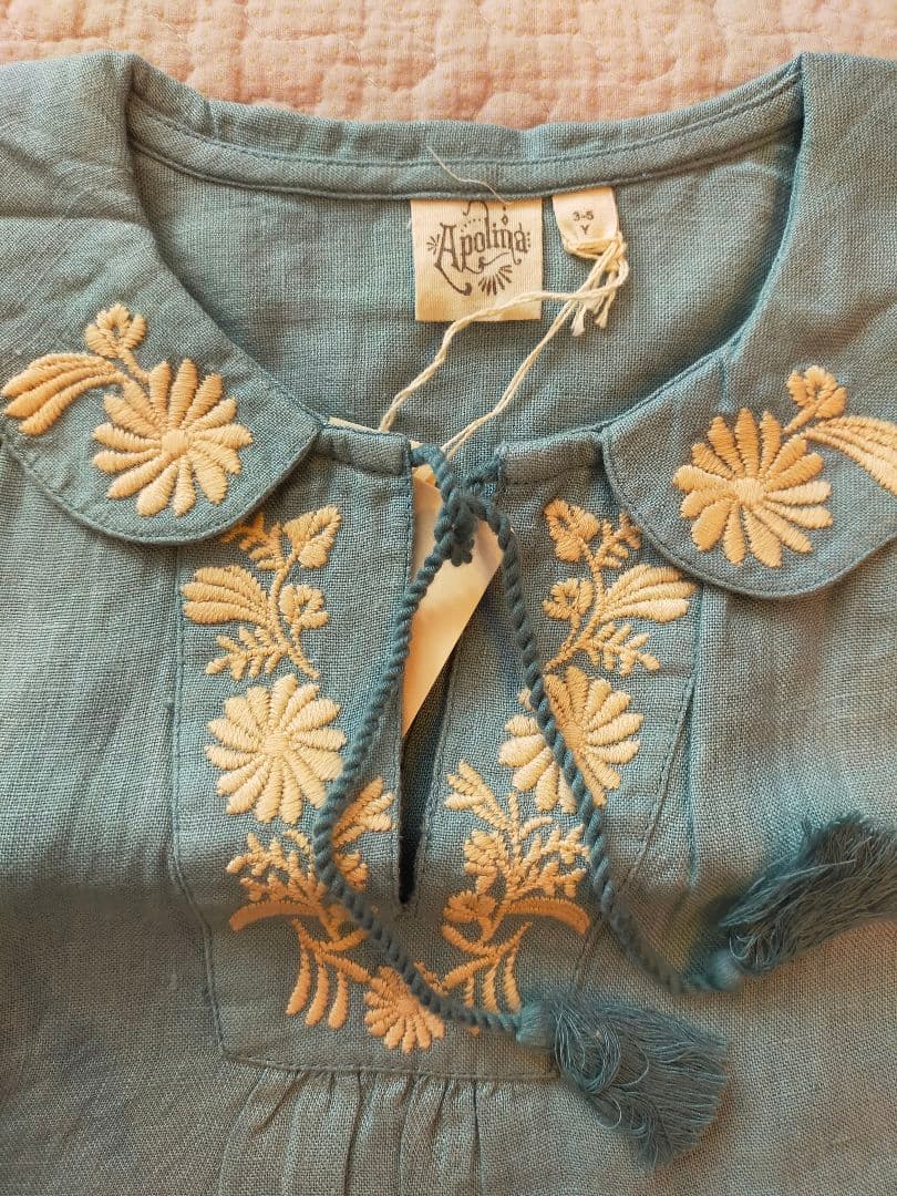 新品未使用　apolina NORA DRESS 3-5y