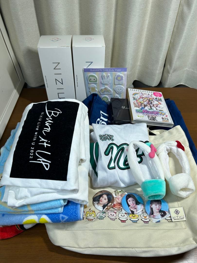 NiziU 公式ペンライト バッグ Tシャツ等 まとめ売り