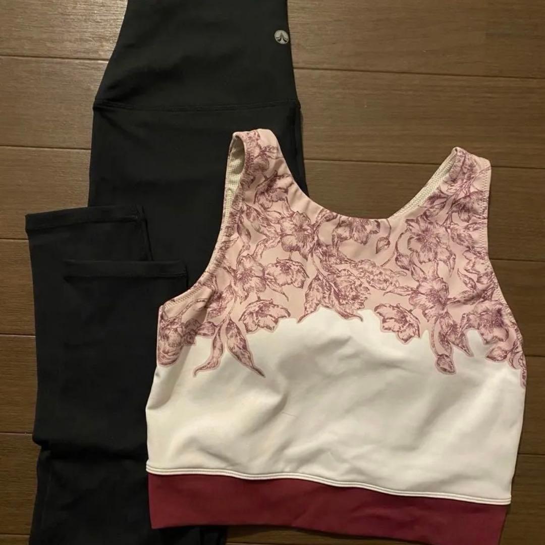 【SUKALA】アンティークプリントブラトップ　レギンス　セット　限定ノベルティ