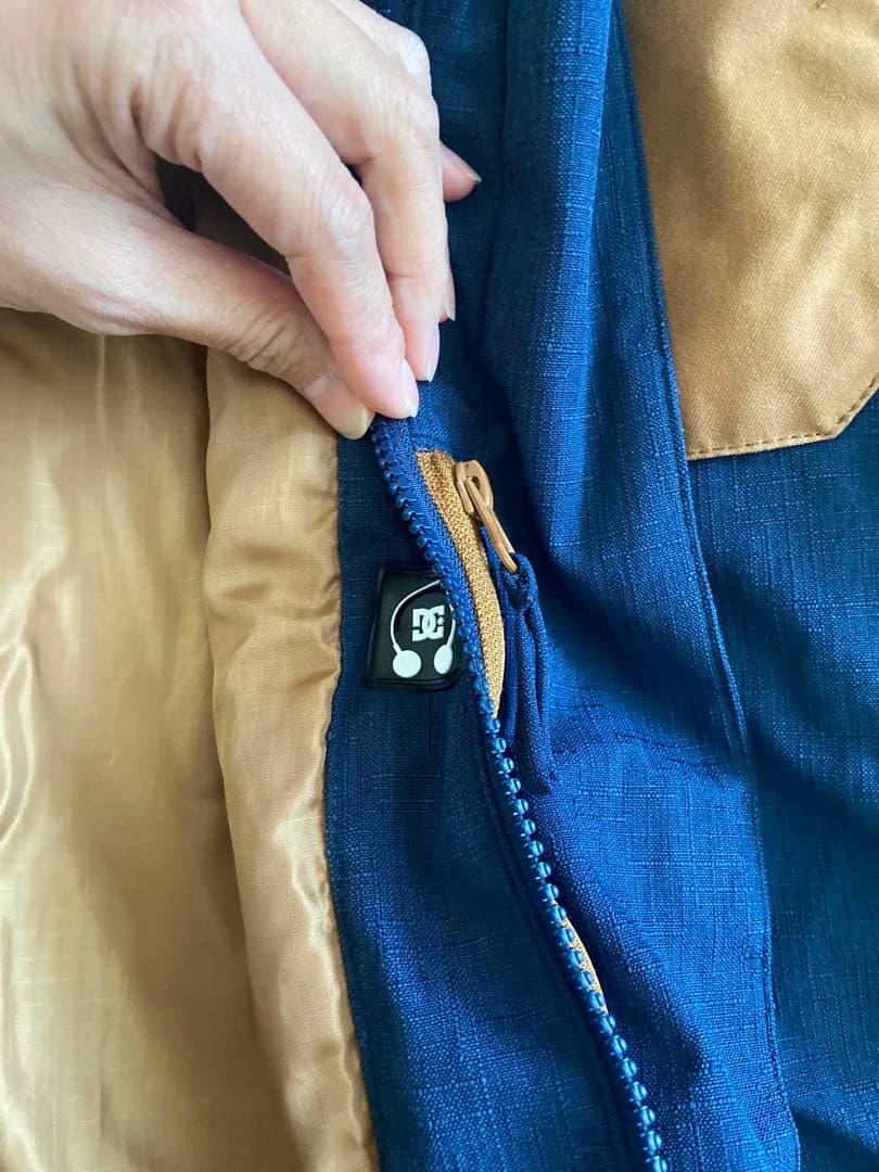 DC スノーボードウェア ネイビーとブラウン、グローブ付き