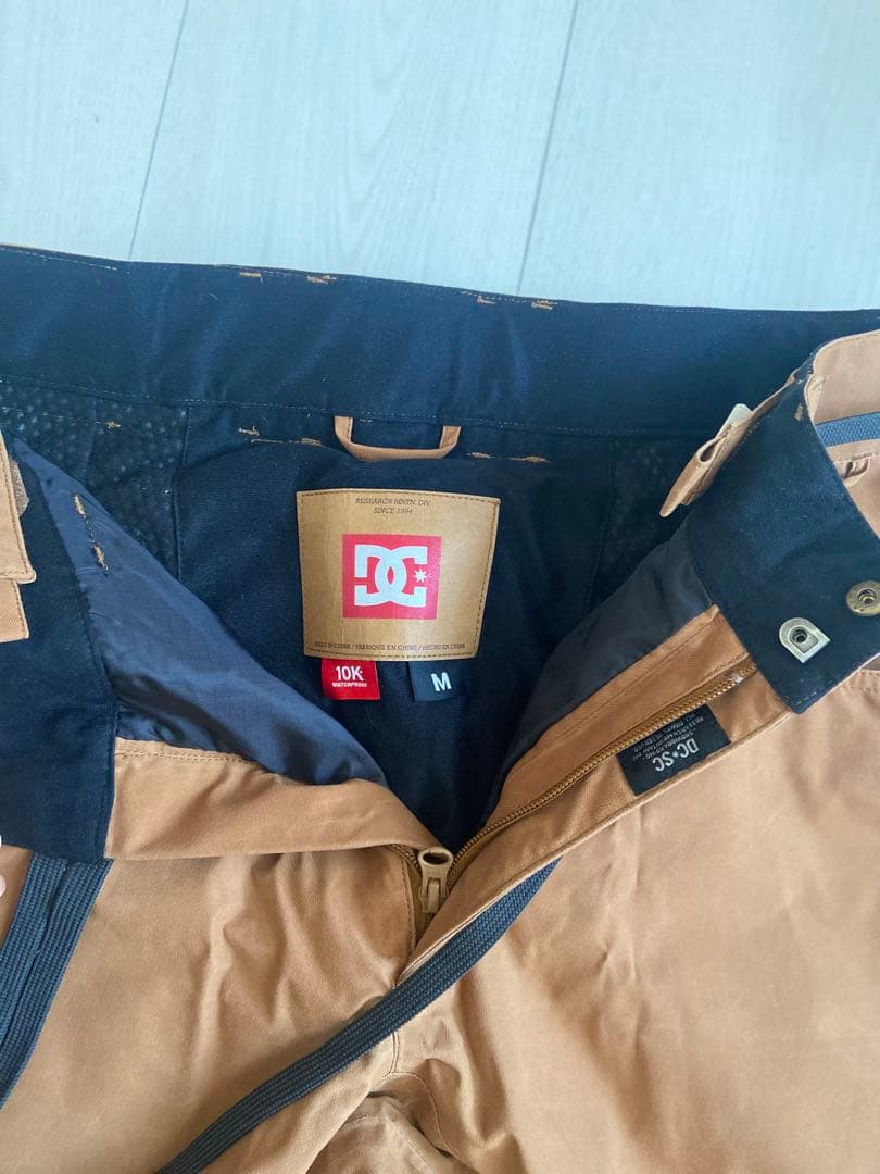 DC スノーボードウェア ネイビーとブラウン、グローブ付き