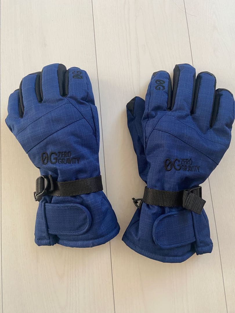 DC スノーボードウェア ネイビーとブラウン、グローブ付き