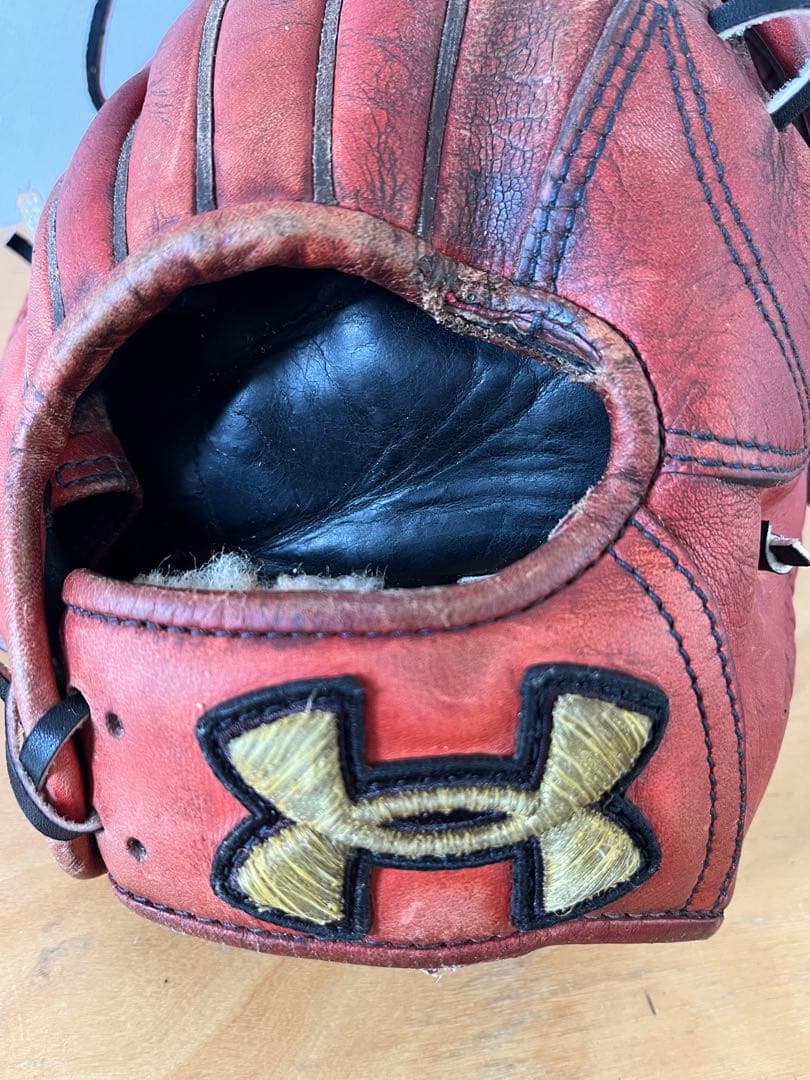 アンダーアーマー　硬式グローブ　内野用
