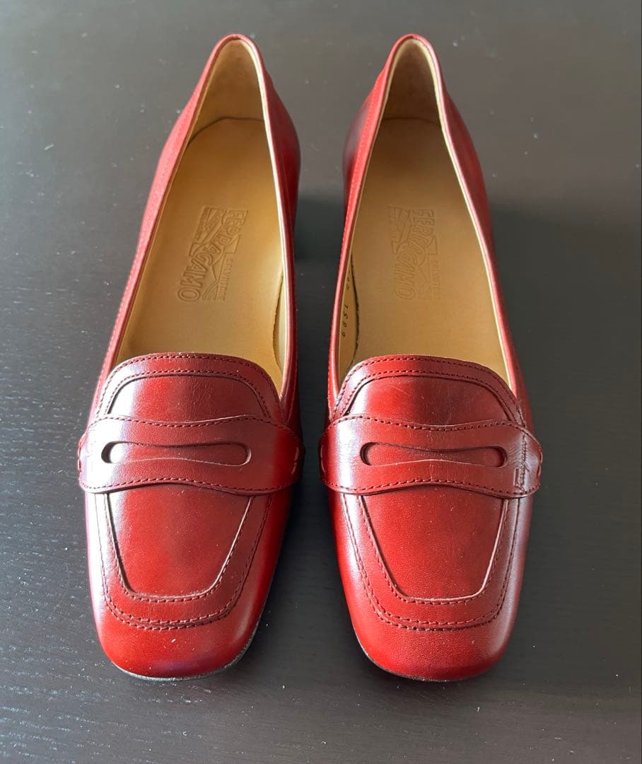 【未使用品】サルヴァトーレフェラガモ 23cm パンプス