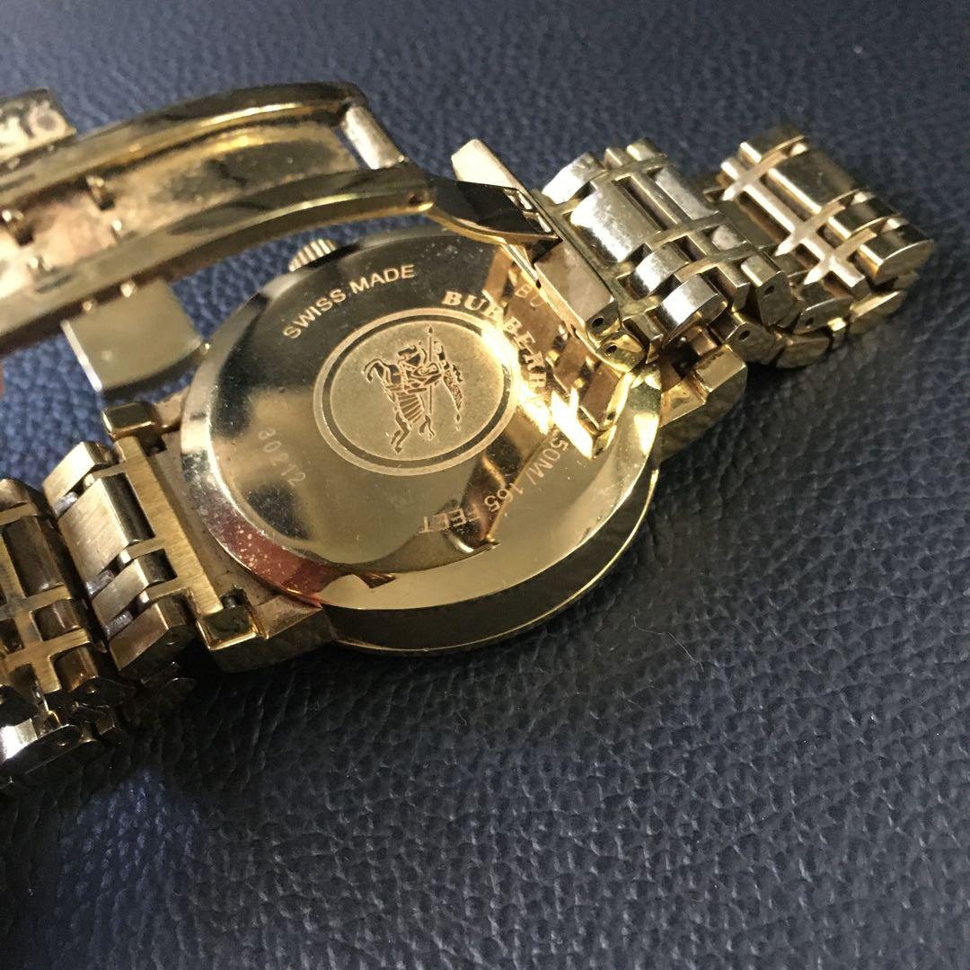 Burberry バーバリー　ゴールド クロノグラフ 時計