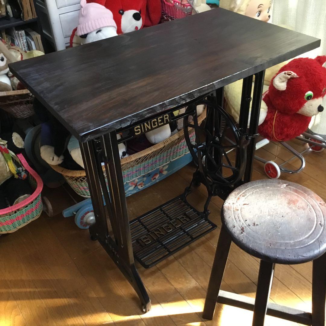 ※アンティーク※ SINGERシンガー足踏みミシン脚のテーブル　アイアン