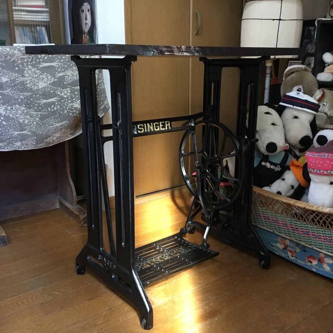 ※アンティーク※ SINGERシンガー足踏みミシン脚のテーブル　アイアン