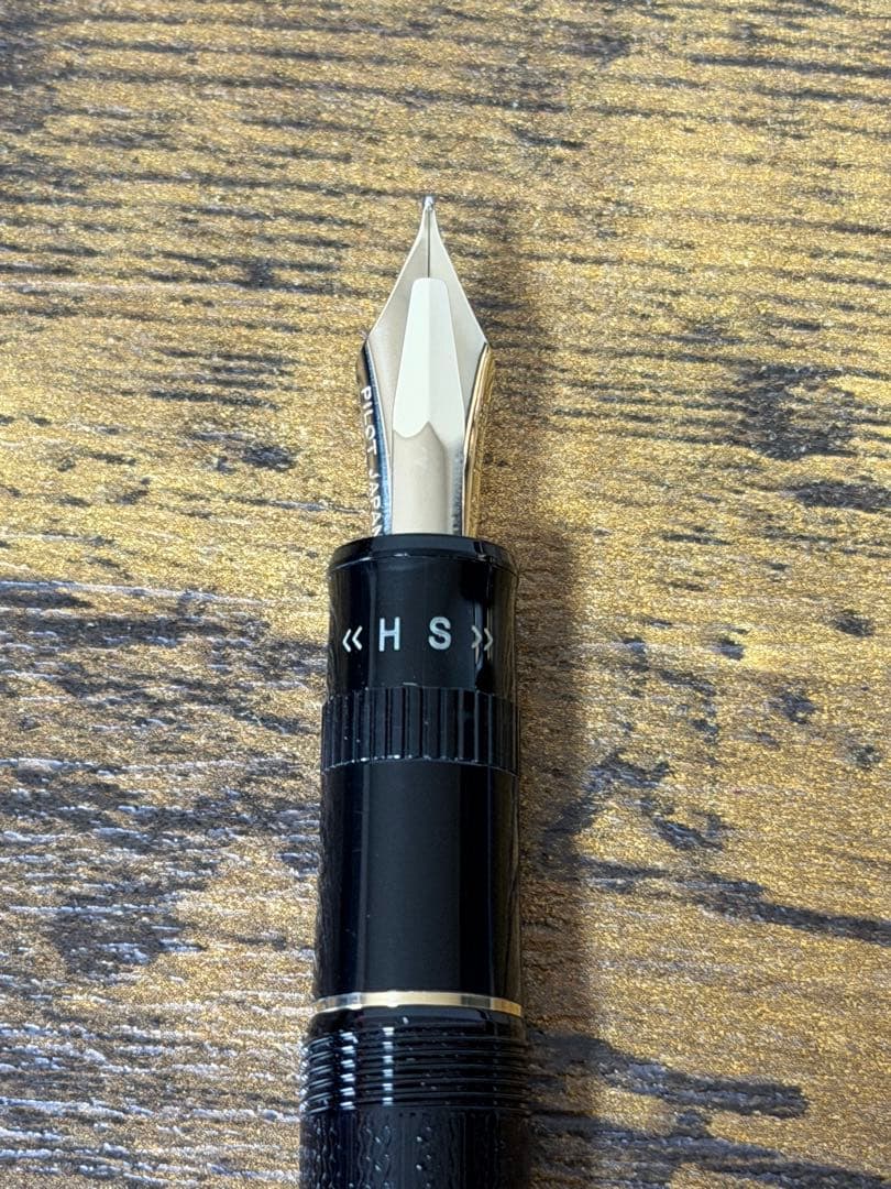 新品未使用　ジャスタス　95 ネットブラック　パイロット　万年筆　14金　中字