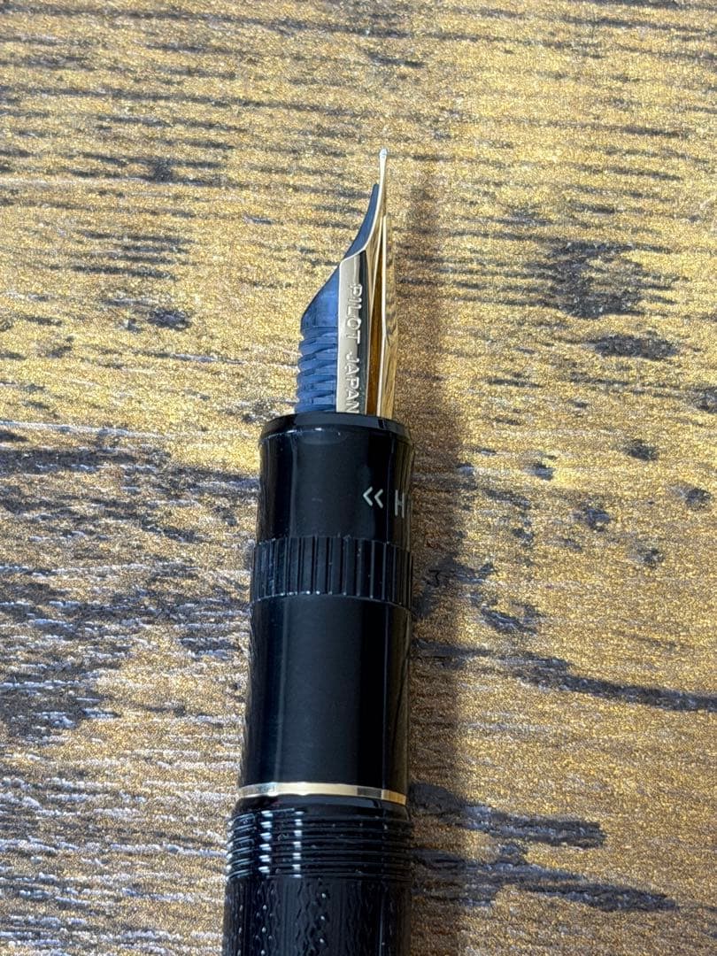 新品未使用　ジャスタス　95 ネットブラック　パイロット　万年筆　14金　中字