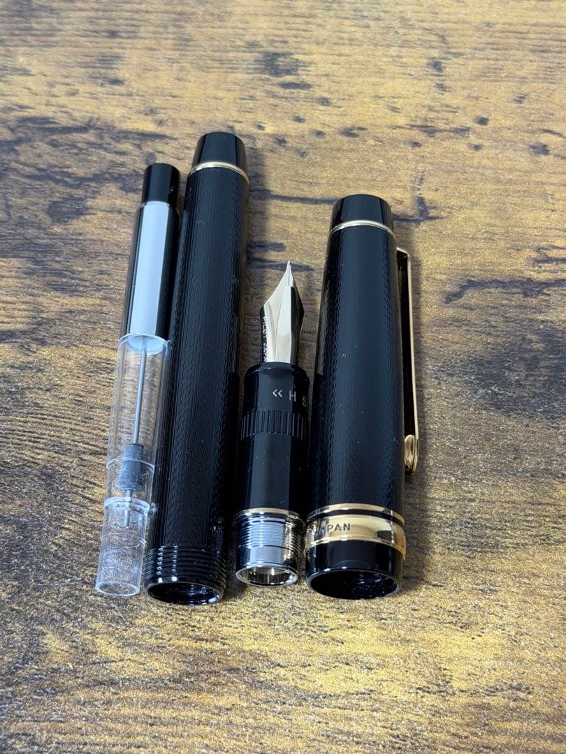 新品未使用　ジャスタス　95 ネットブラック　パイロット　万年筆　14金　中字