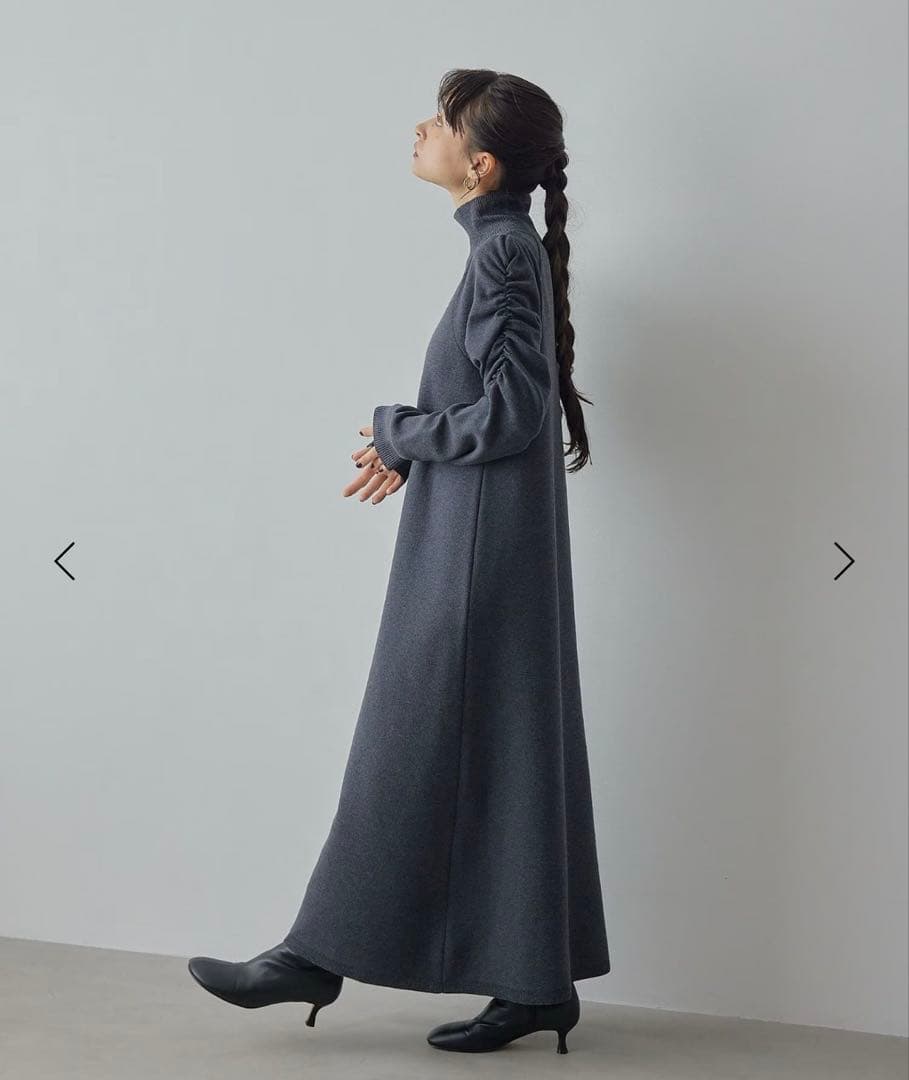 ＜EMMEL REFINES＞ギャザーパフスリーブ タートルニット ワンピース