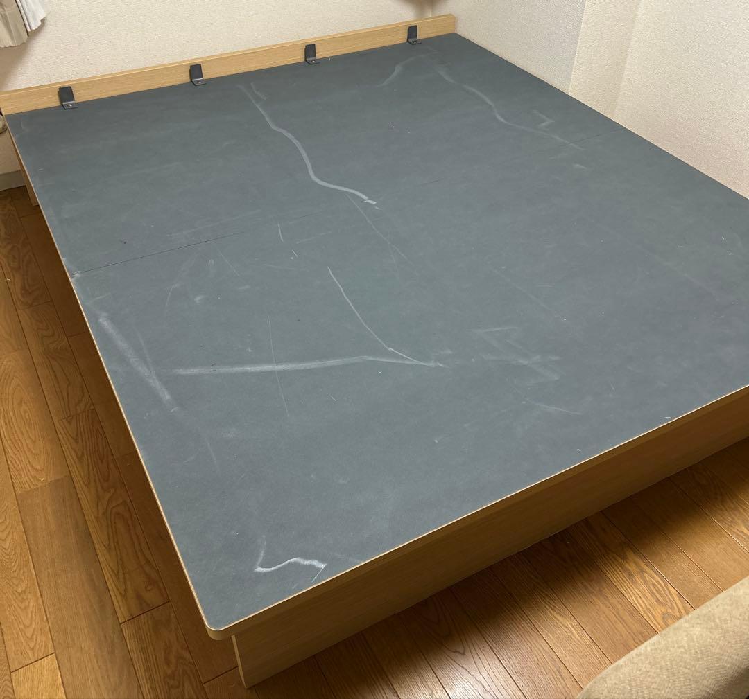 【送料込】クイーンサイズ ベッドフレーム 収納付き 油圧跳ね上げ式 木製