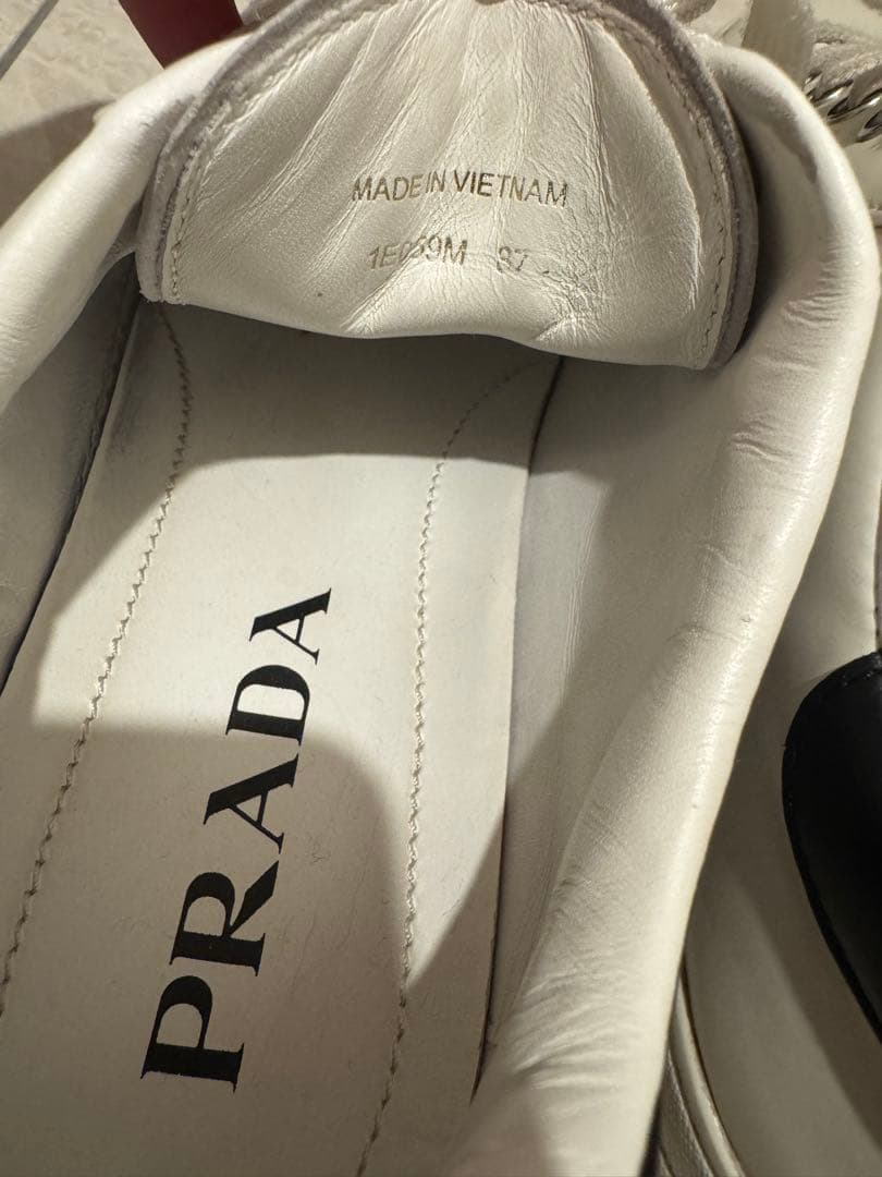 プラダ　スニーカー　37