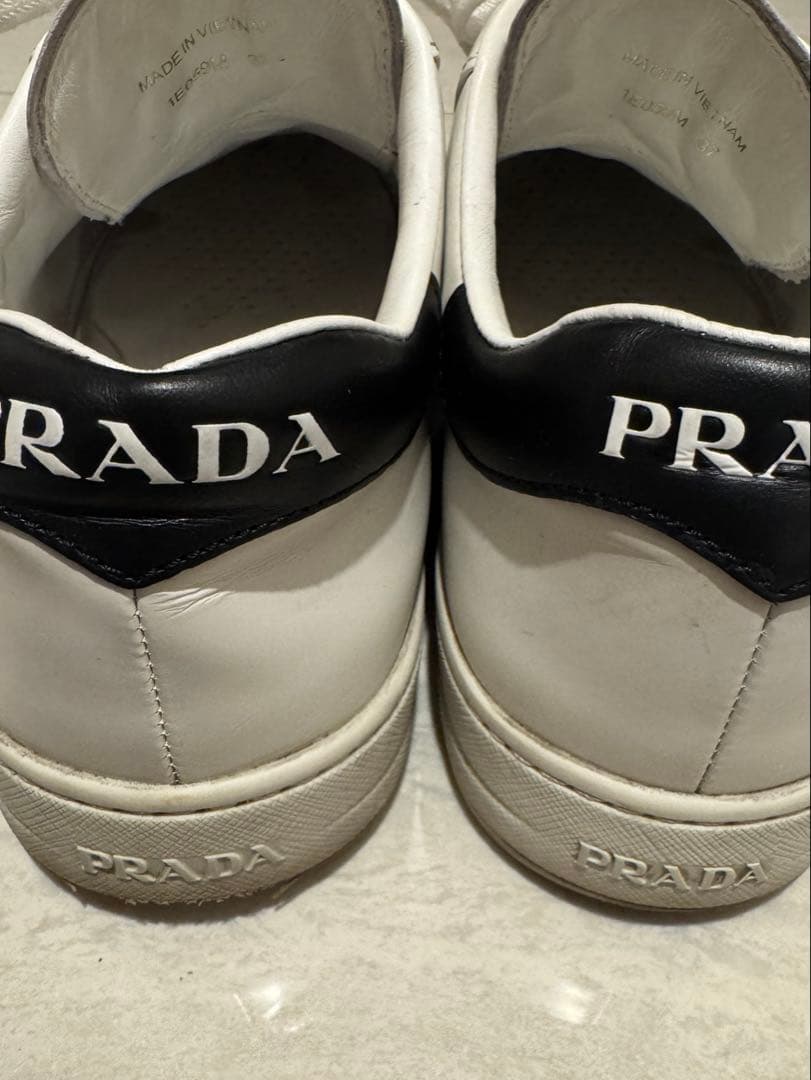 プラダ　スニーカー　37