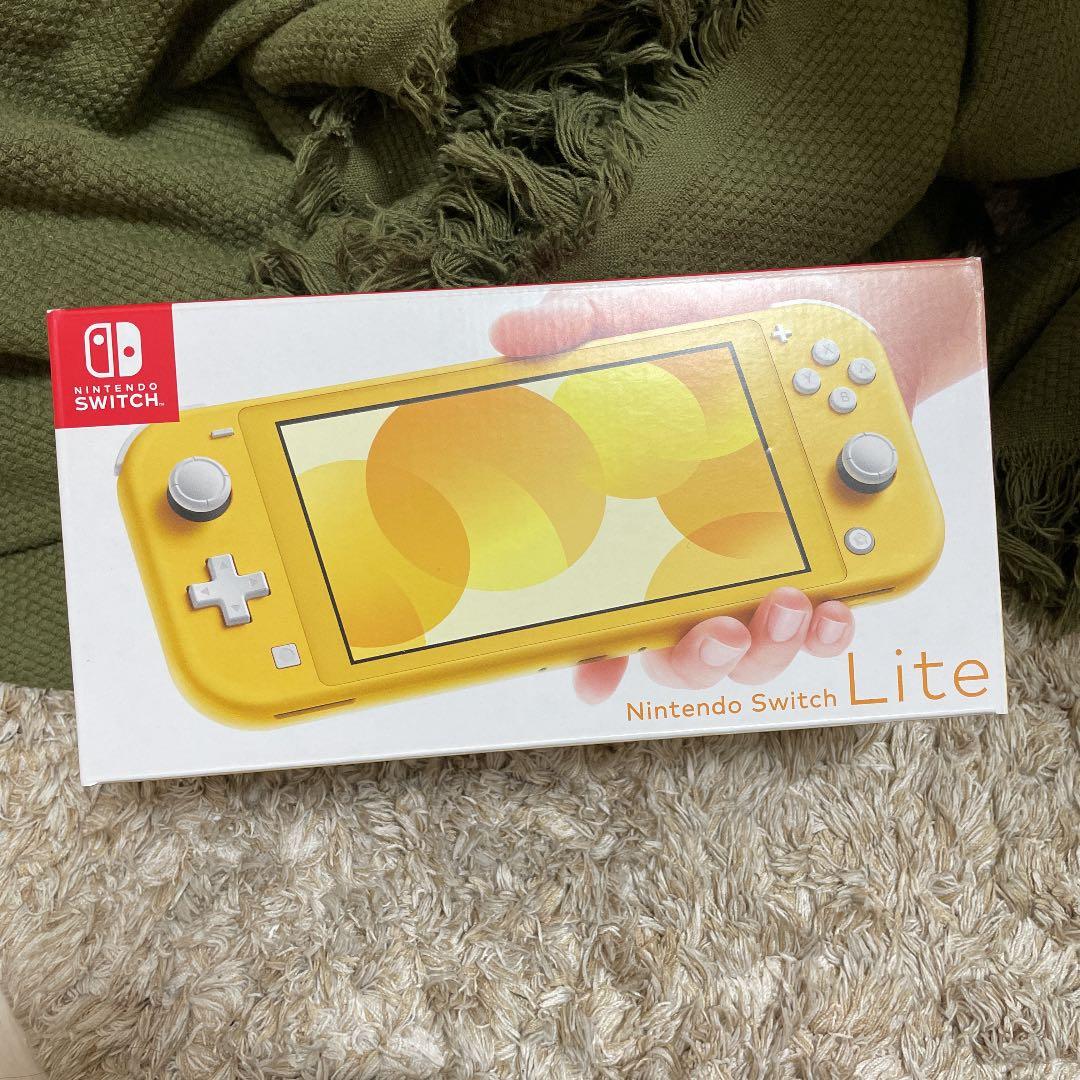 Nintendo Switch NINTENDO SWITCH LITE イエ…
